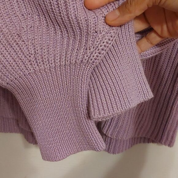 Tommy Bahama Purple Ribbed Knit Dropped Shoulders V-Neck Sweater Size S - Picture 3 of 6